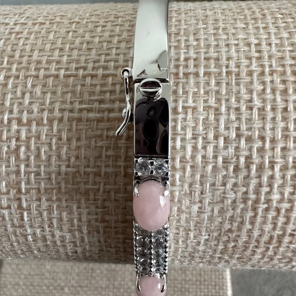 Jade of Yesteryear Sterling Silver Pink Jade Oval Bangle Bracelet, 7-3/4" - Picture 8 of 9